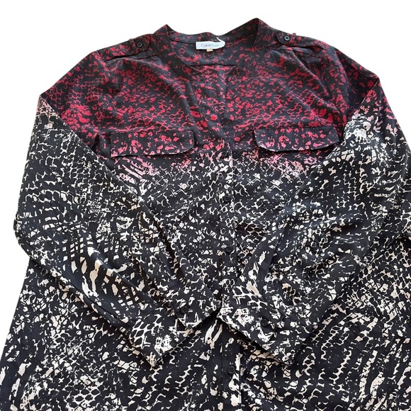 Calvin Klein Women XL Red Black Snakeskin Print Roll Tab Sleeve Button Front Top - Picture 12 of 16
